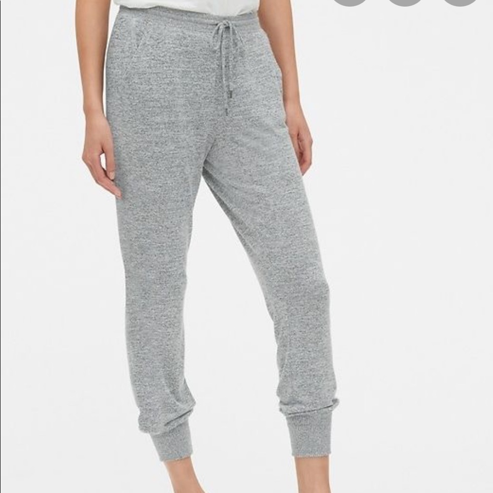 gap grey joggers
